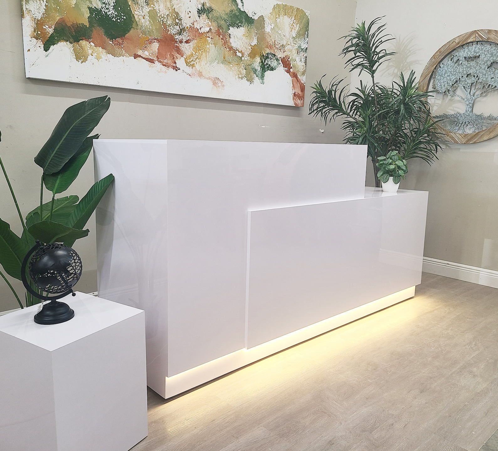 Jade Plus Reception Desk - Image 3